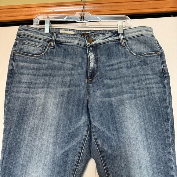 Kut From the Kloth Reese Ankle Straight Leg High Rise Jeans - Picture 2 of 8